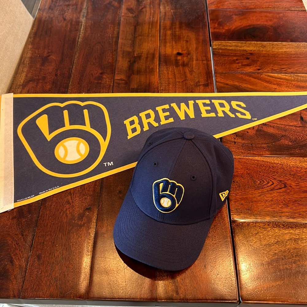 New Era Milwaukee Brewers Hat and Pennant
